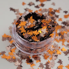 Cargar imagen en el visor de la galería, Brown Autumn Leaf
